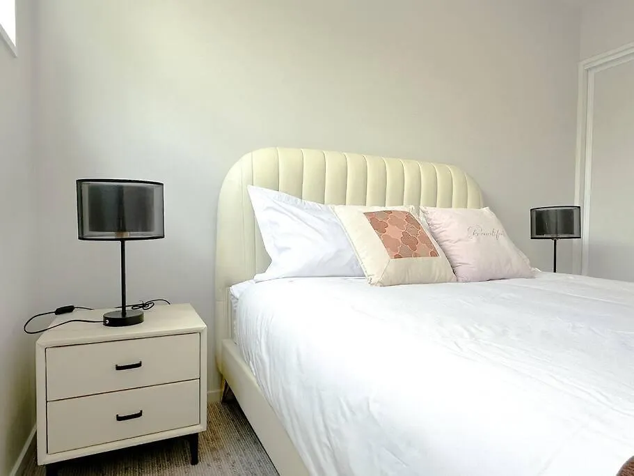 Cosy Home 3Br Close To Uc 基督城 0*,